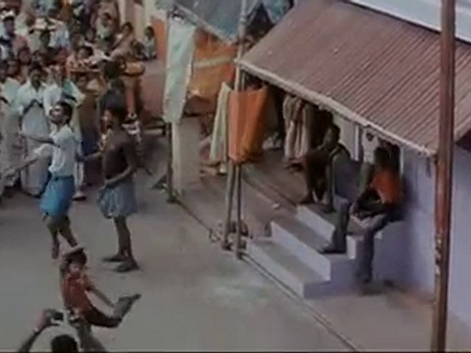 Aadukalam - Otha solla  [Tamildivxstation.ch]