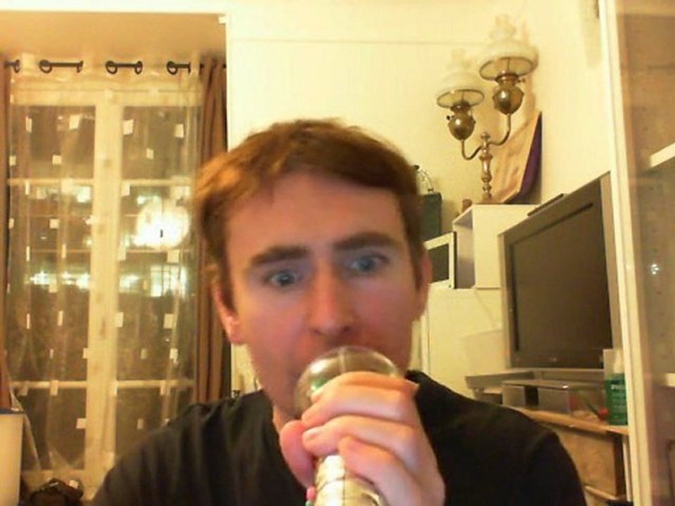 Wiwi égratigne "dans ma tête"