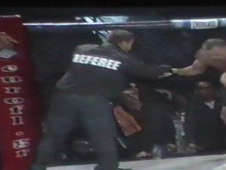 RUSSU VS ΚΩΝΣΤΑΝΤΙΝΙΔΗΣ  EFL 1