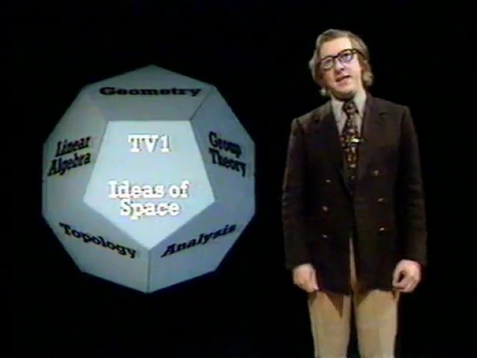 Pure Maths 01 : Ideas of Space