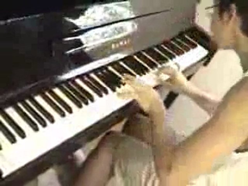 Весь саундtрек к марио на пианино!!!