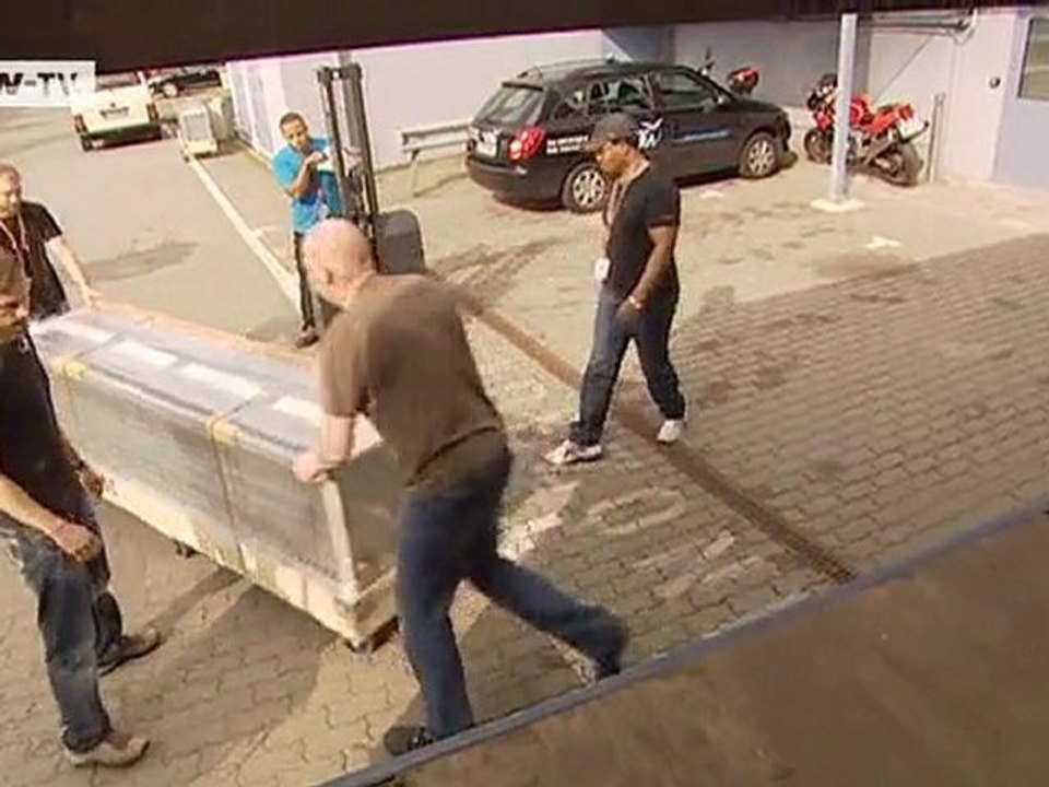 Computers, the 'Energy Consumers': A Cool Place for Overheated Computers | Made in Germany