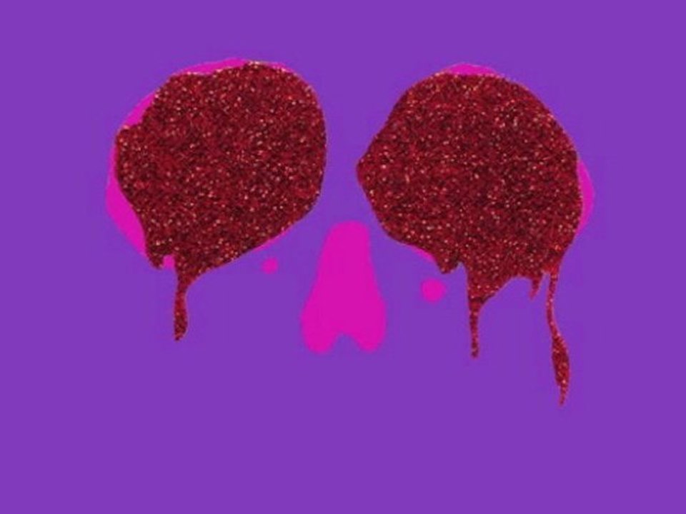 She Loves You, She Loves Me Not