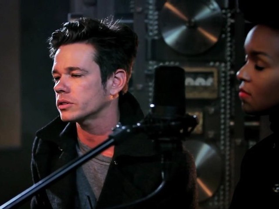 Fun. - We Are Young (feat. Janelle Monáe) (ACOUSTIC)