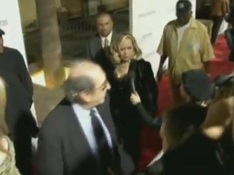 Spears engaged, Etta James terminally ill