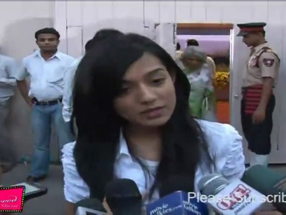 Dev Anand & Shardanjali: A Classic Film Moment 🎬