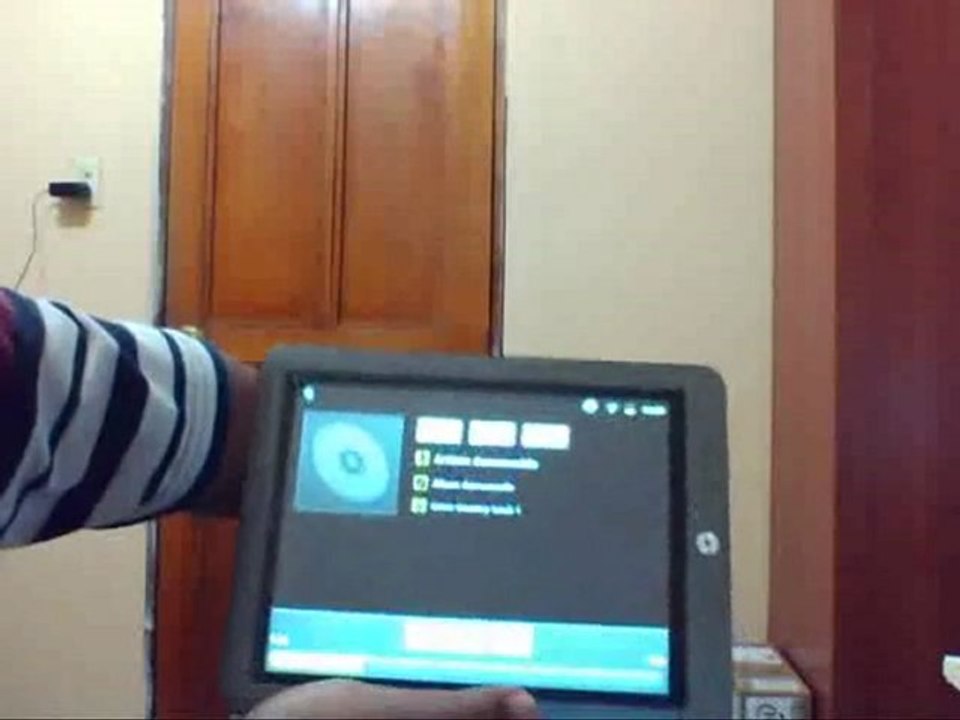 COBY KYROS 8125 by Tecnocartagena