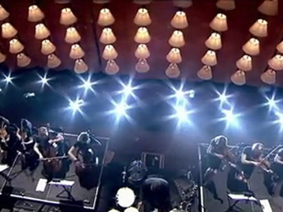 13. Adele - Chasing Pavements