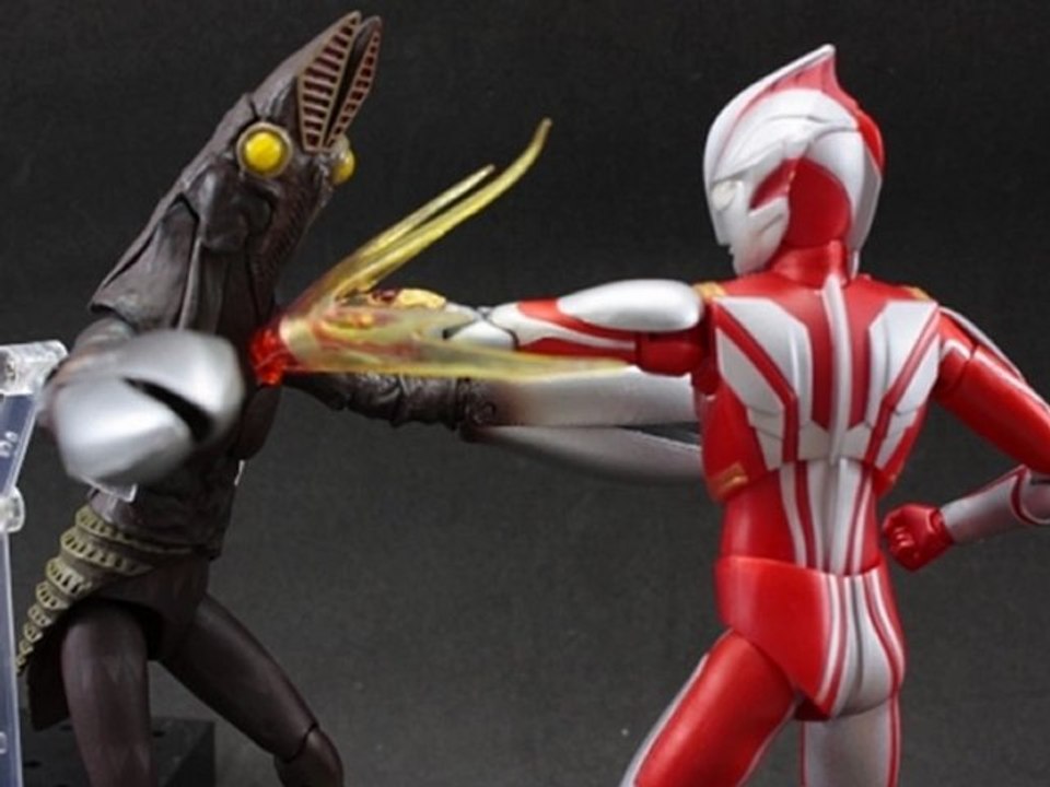 ultraman mebius and ultraseven  and  ultraman  vs alien baltan and  eleking and gomora ultra act