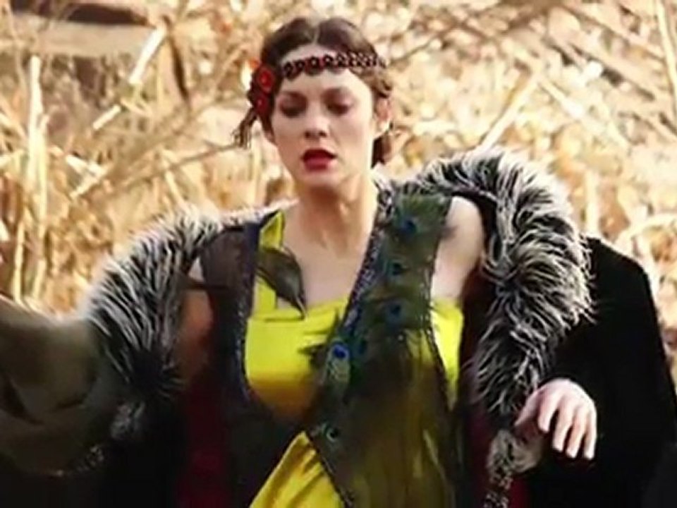 Marion Cotillard in 1920s Attire