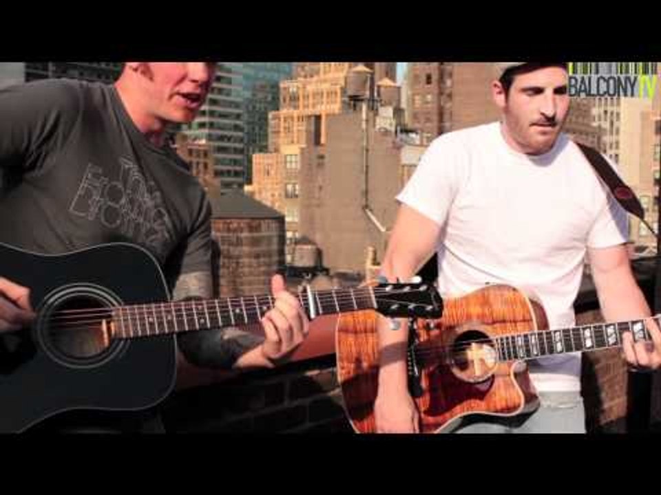 BLACK SUIT YOUTH (BalconyTV)