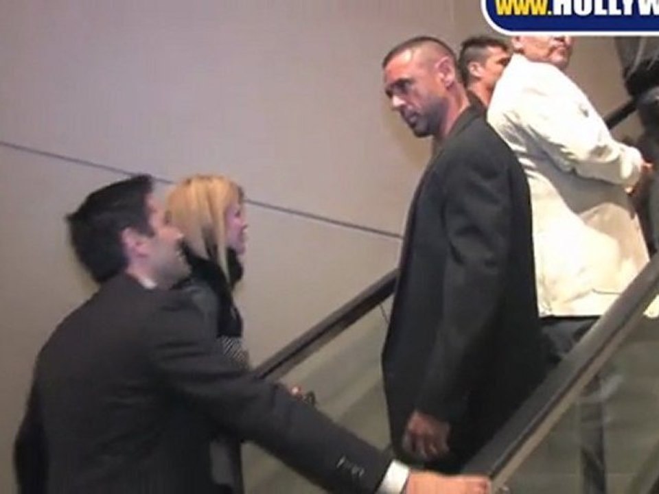 Paparazzo Thanks Michael Landes for 'Special Tip' at Chinese Theatre