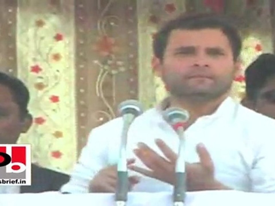 Rahul Gandhi in Muzaffarnagar talks about the relief package for the weavers