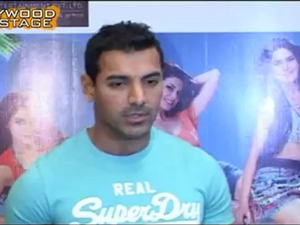 Bollywood Reviews - Housefull 2 Movie Review