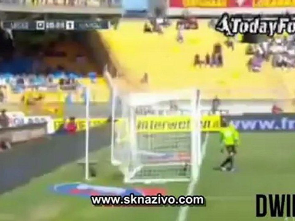 Gol Hamsika proti Lecce