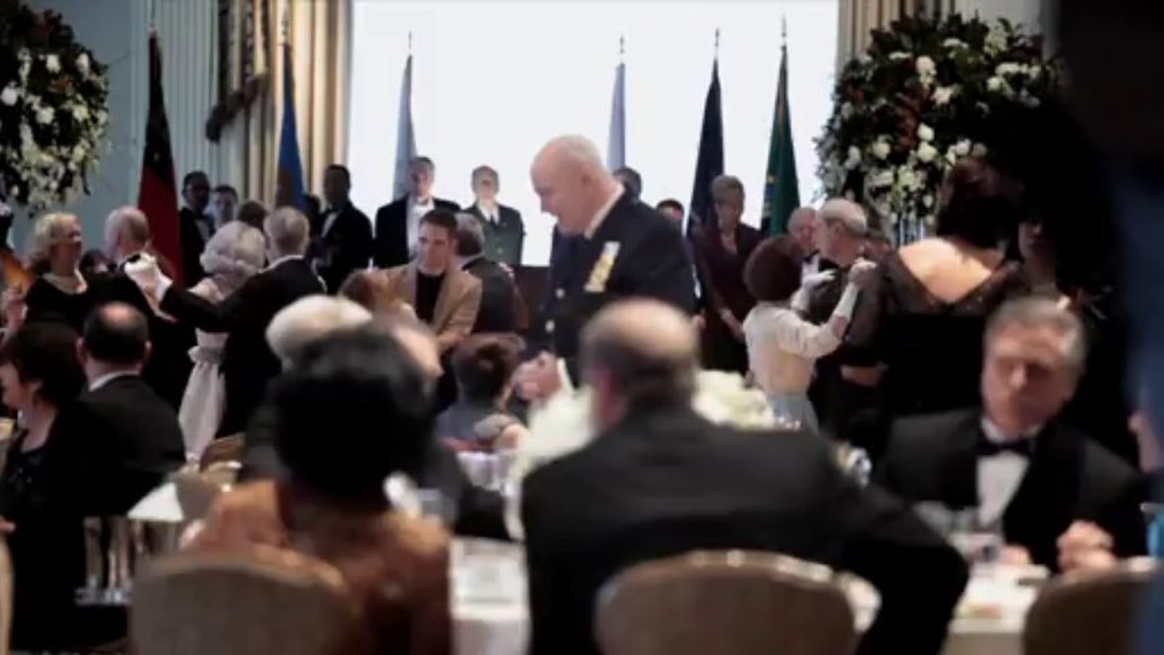 Dior Homme. Один аромат, тысяча жизней / 1000 Lives