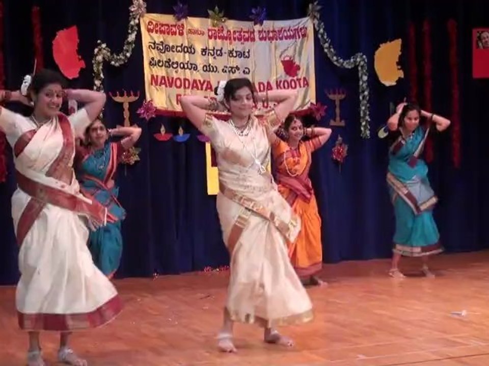 Kadu Kudure Dance 2012: Traditional Karnataka Folk Performance 🐎