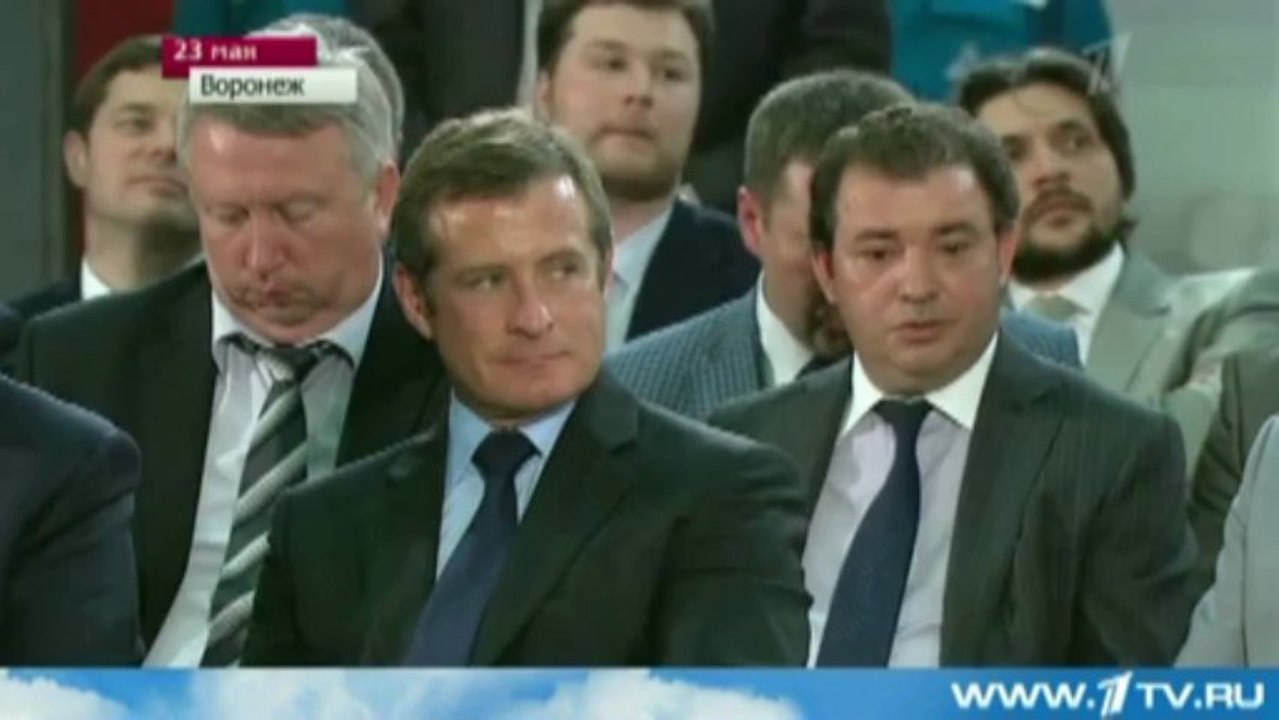 Путин идиотничает, Путин сошёл с ума