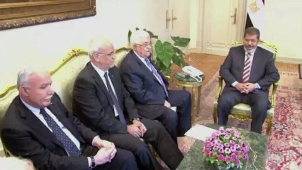 مرسي... من "رئيس جميع المصريين" الى رمز للانقسام