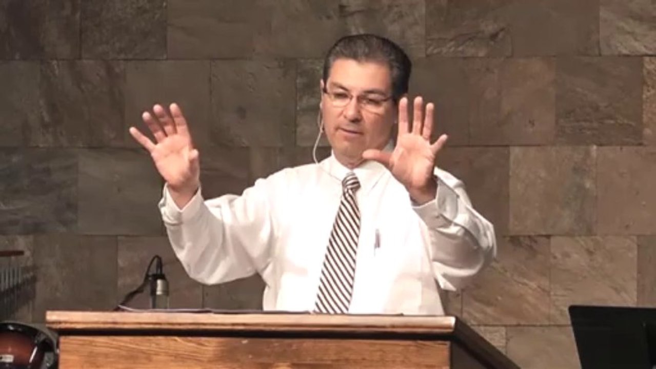 Constantes en la oración - Pastor Hellman Avila