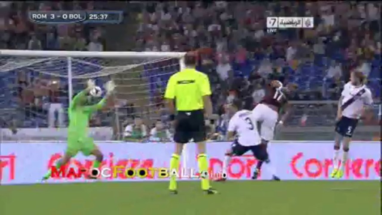 BUT Mehdi Benatia contre Bologne