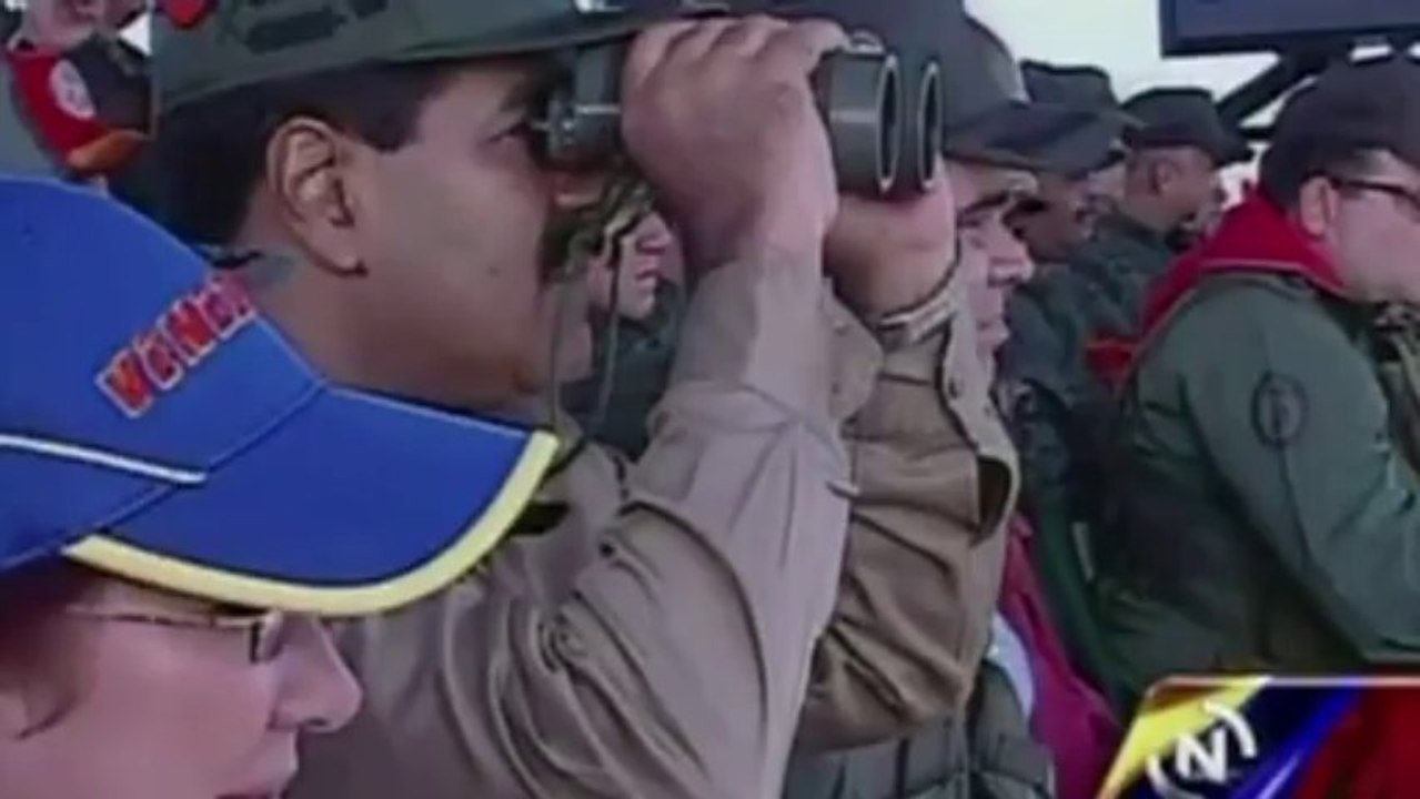 Maduro participa de exercícios militares