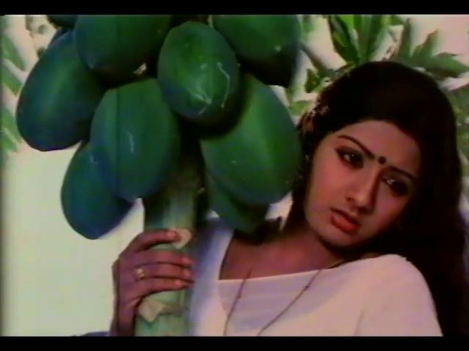 Sridevi's Song 'Sirimalle Puvva' from Padaharella Vayasu