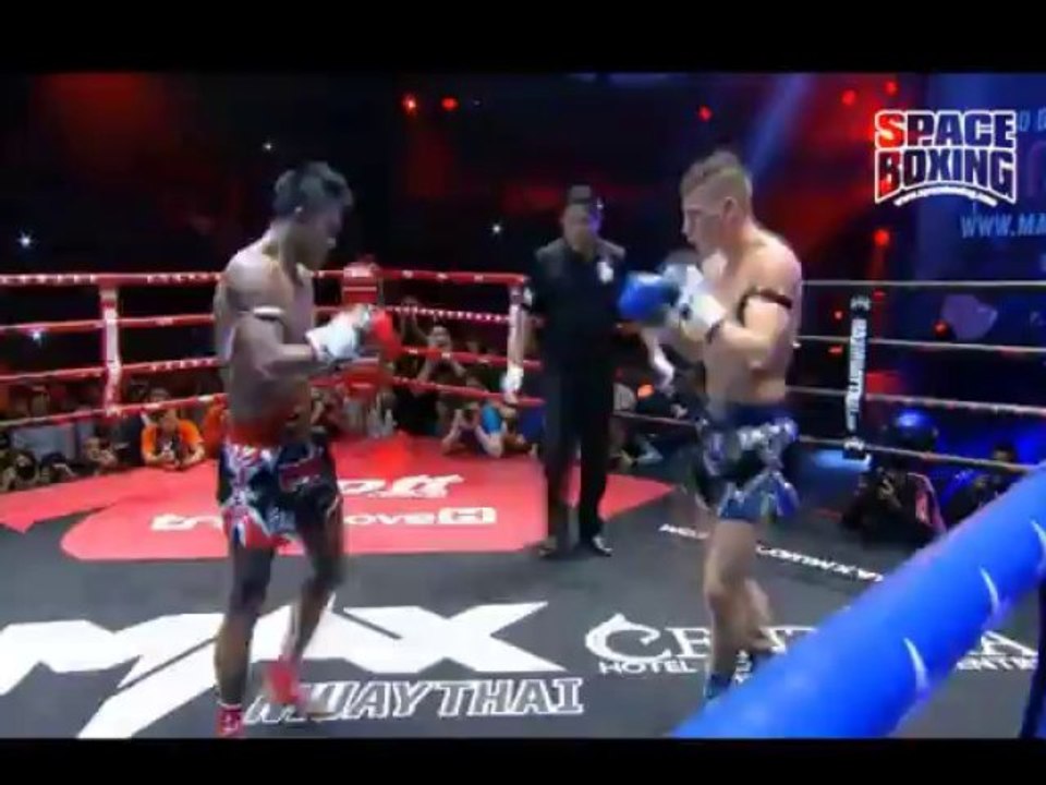Buakaw vs Enriko