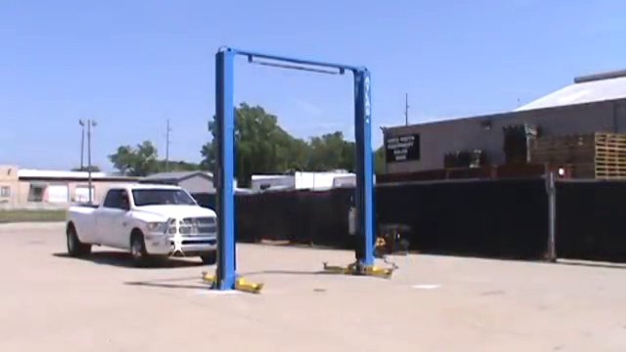 Atlas PV-9P Commercial Two Post Lift 🚗