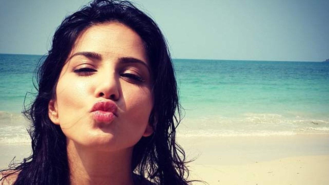 Sexy Sunny Leone's 10 Unknown Facts - CHECKOUT