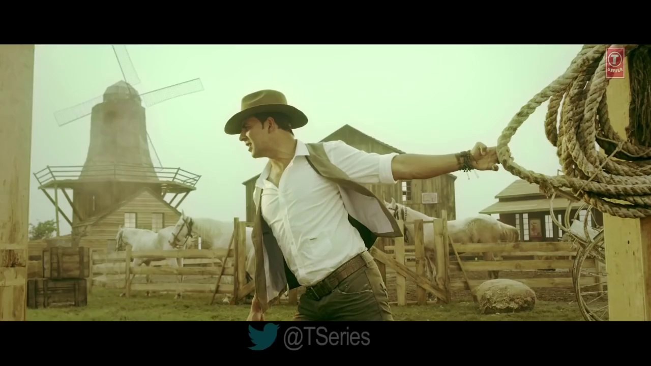 Har Kisi Ko Nahi Milta Yahan Pyaar Zindagi Mein" Boss Video Song