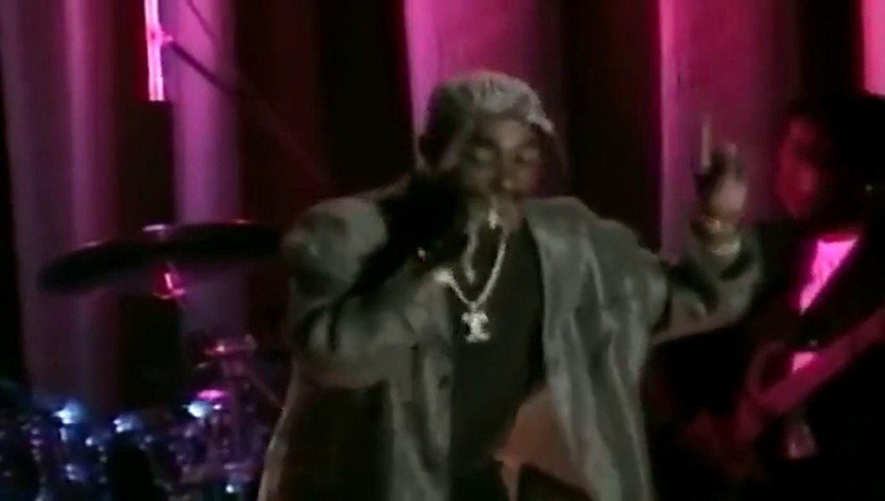 2Pac - Dear Mama [[Live]]