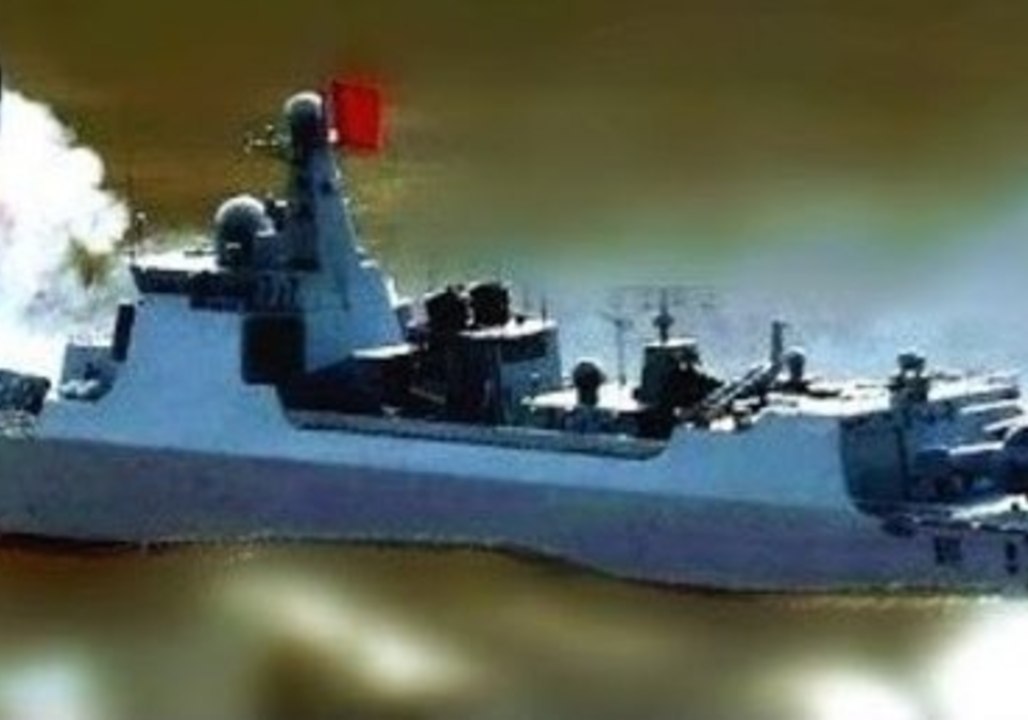 Old Man Constructs Functional Warship Model by Hand