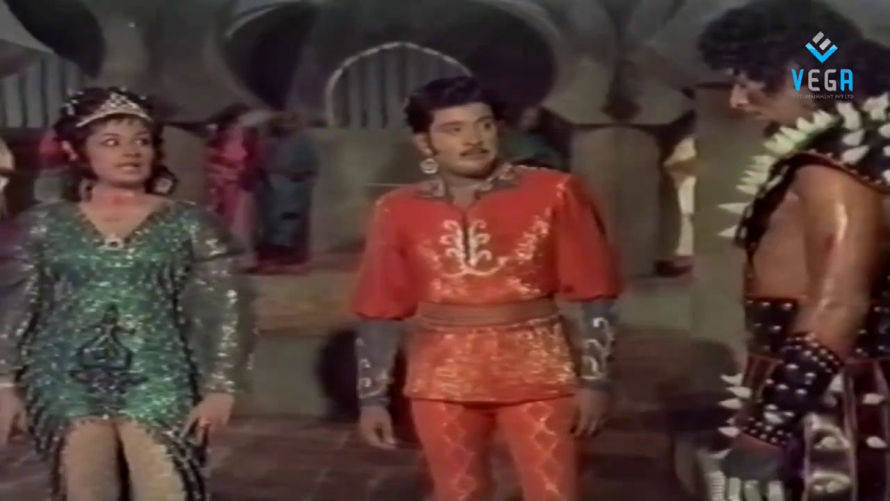 Bagdadperalagu Action Scene - Vadivelu Comedy 😂