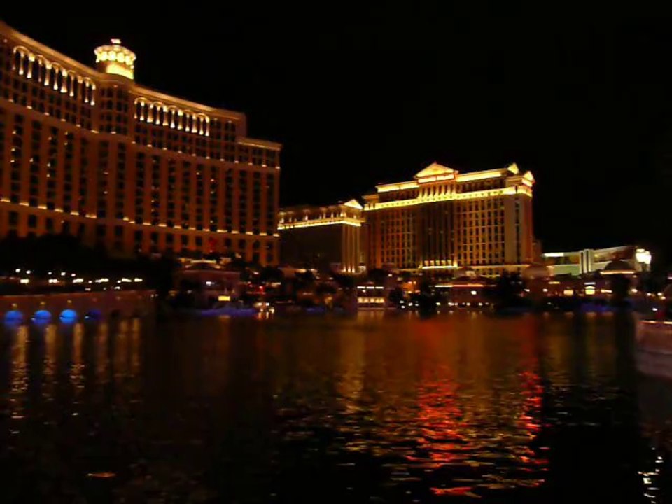 PARIS & PLANETA HOLLYWOD & CRISTALLS