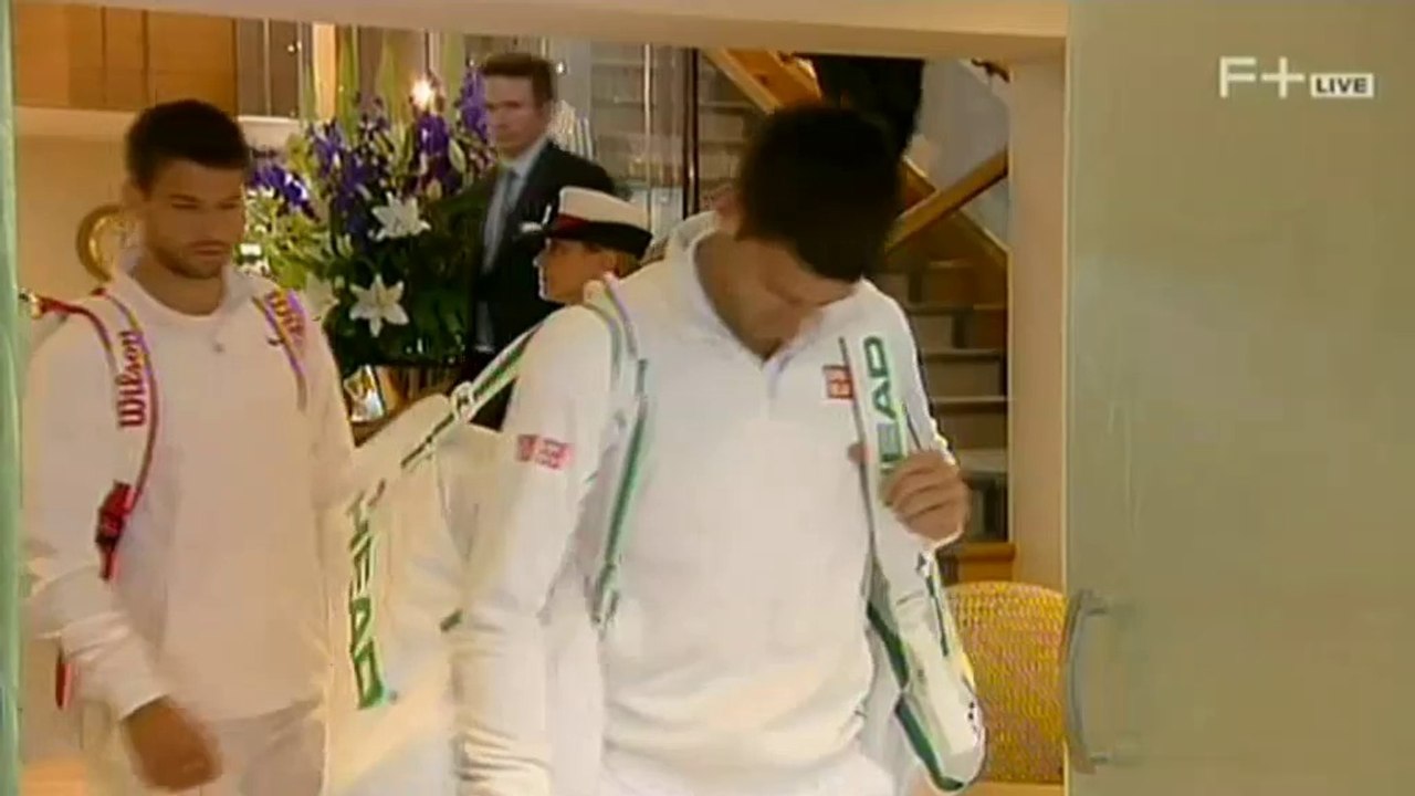 Novak Djokovic  vs  Grigor Dimitrov  4-6, 6-3, 6-7(2), 7-6(7)