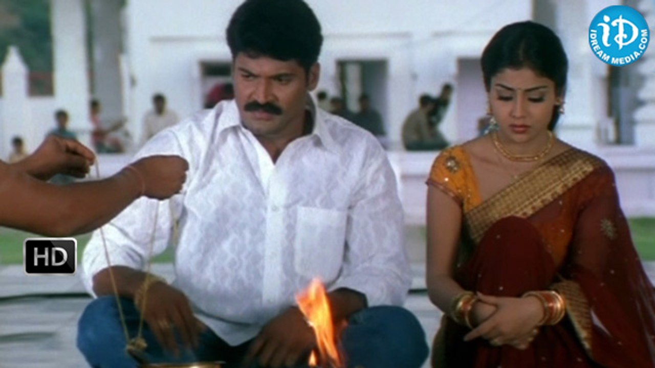 Nenunnanu Movie - Mukesh Rishi, Subbaraju, Nagarjuna, Shriya Action Scene