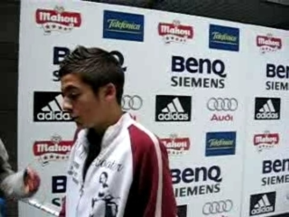 Interview Exclusive de Geo : La Modestie d'une Star Après le Match 🎤