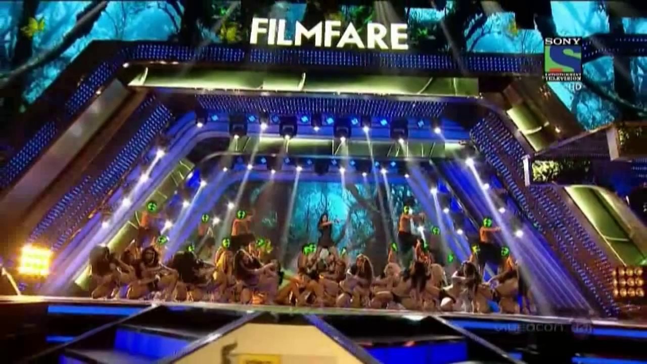 Katrina Kaif Performance Review - Part 3