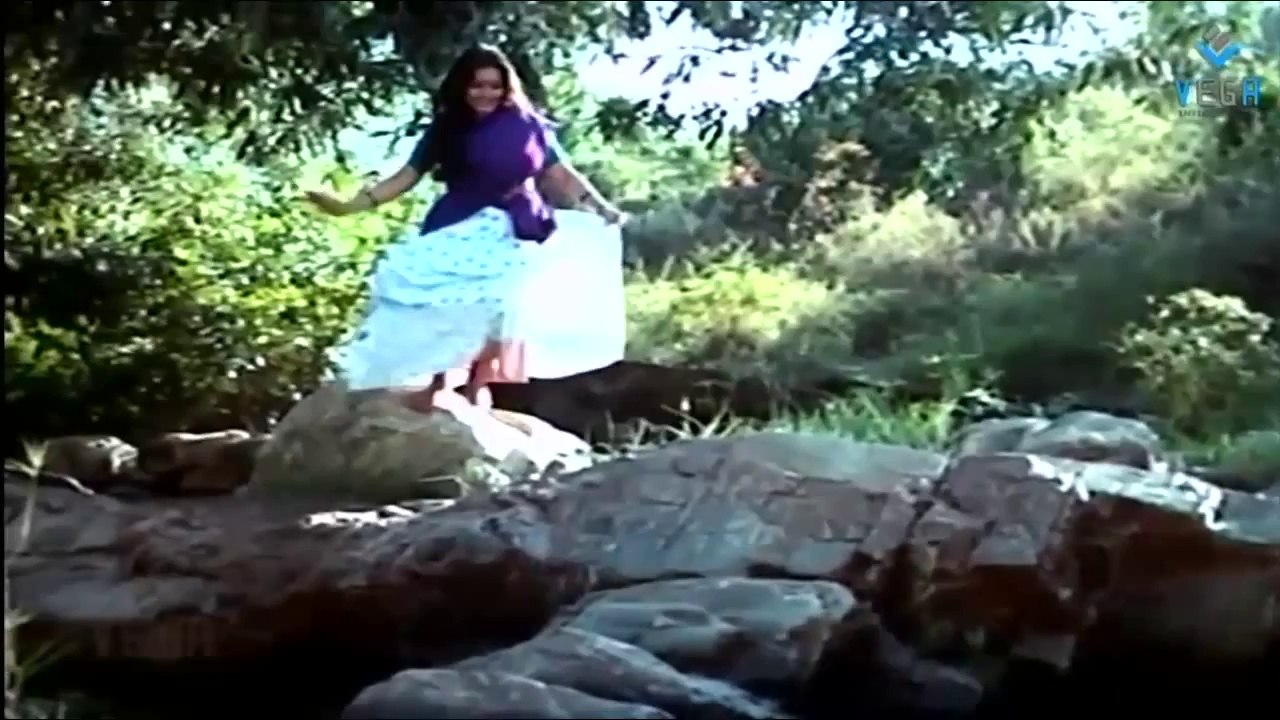 Top Romantic Moments in Tamil Cinema