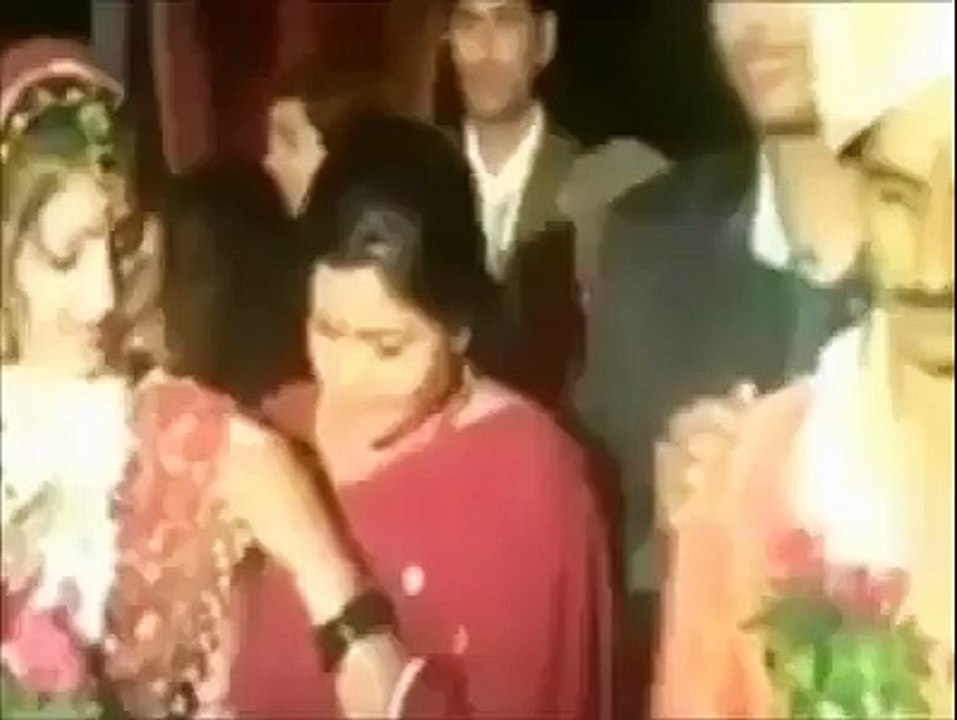 Hilarious Wedding Moment: When the Bridal and Dohlak Both Start Crying 😂