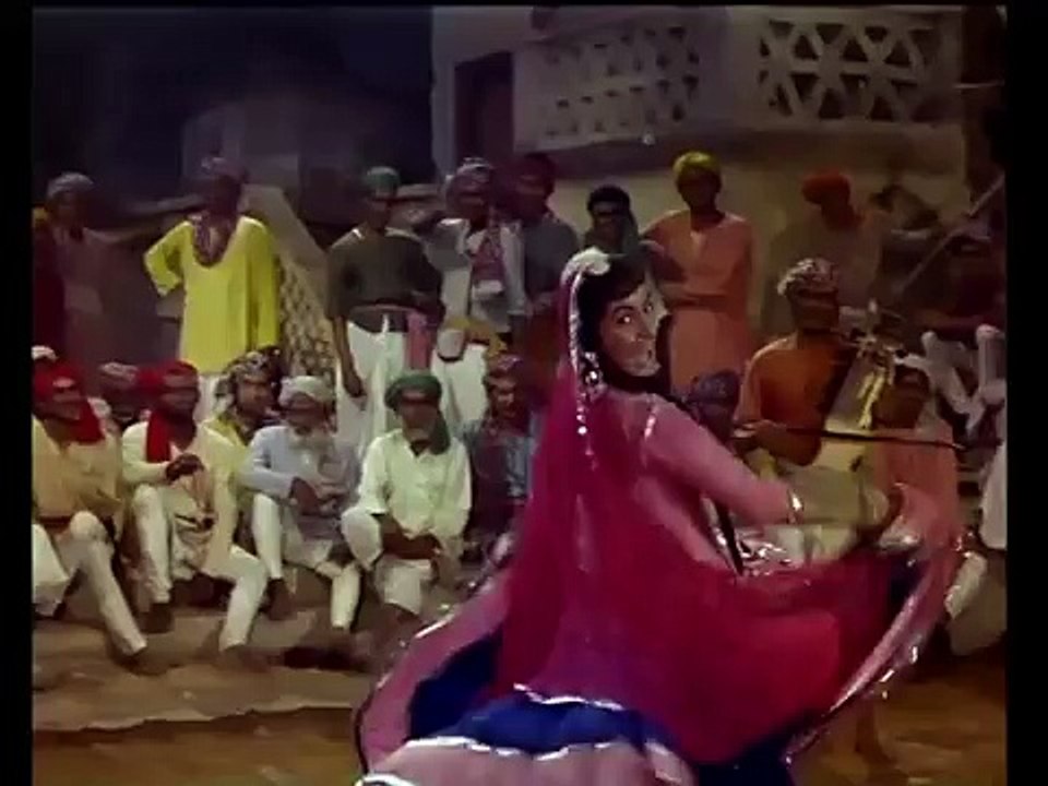 Jhumka Gira Re - Asha Bhosle's Classic Bollywood Hit Song