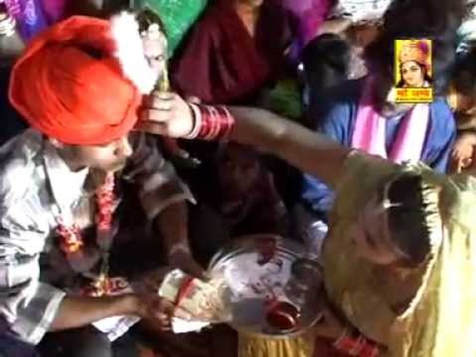 RAJASTHANI VIVAH GEET | "Sonaro Baajothiyo" | Marwadi Banna Banni Geet | Full Video Song