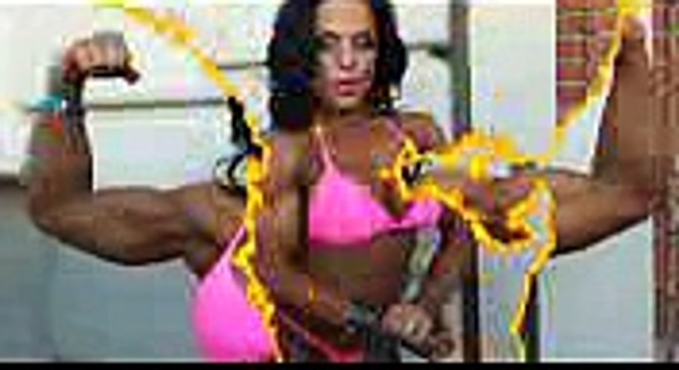 beautiful female bodybuilder