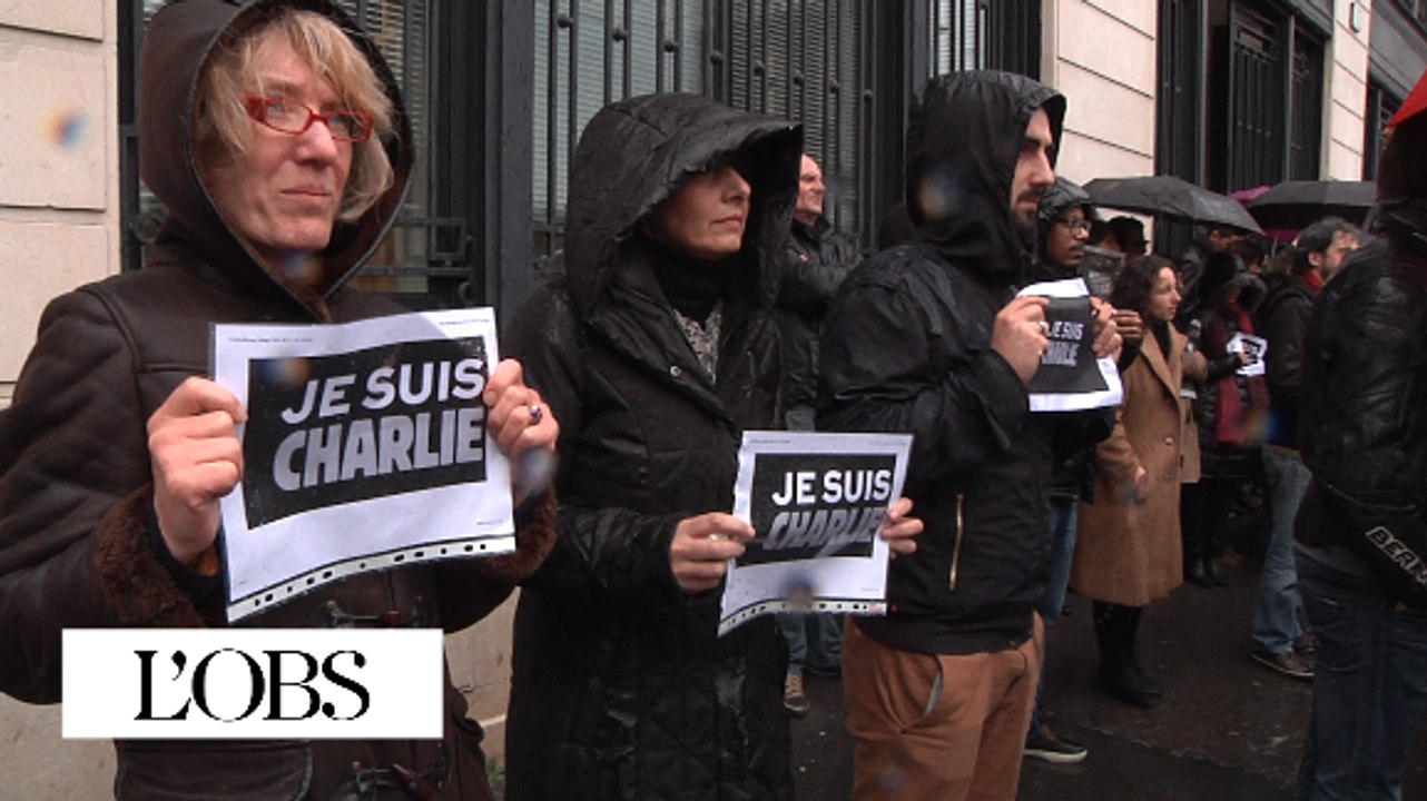 Minute de silence à "l'Obs" après l'attaque contre "Charlie Hebdo"