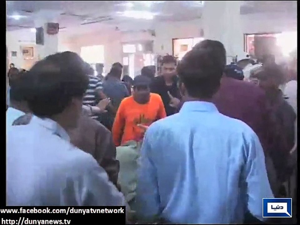 Dunya News - Karachi: 40 Passengers Injured in Train Accident