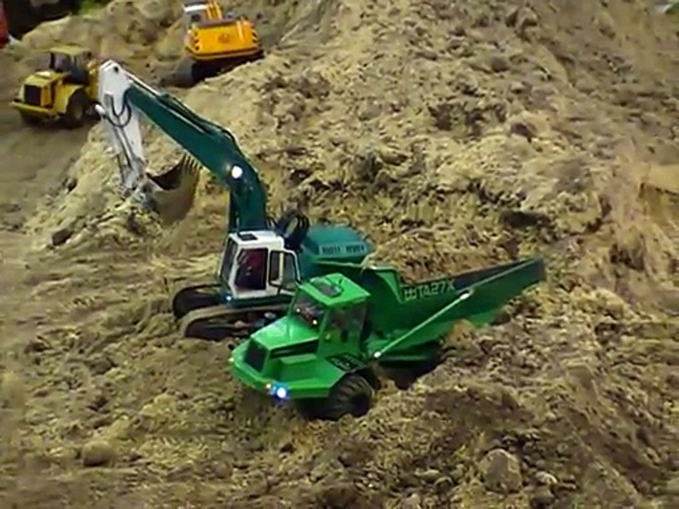 BIG RC CONSTUCTION ZONE, RC WHEEL LOADER