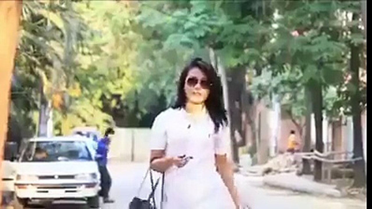 Modern Girl Vs Beggar