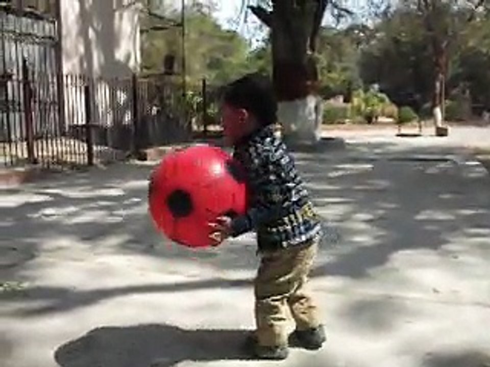 Aaman At Karachi Zoo