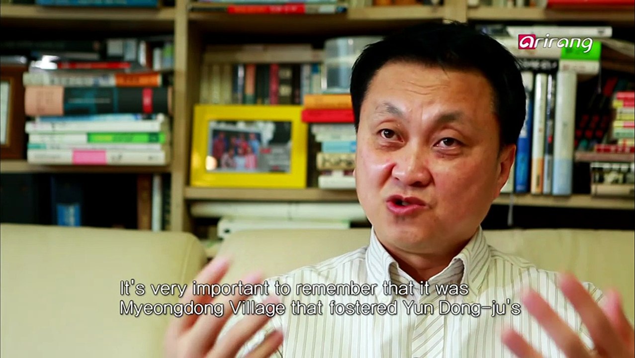 He took Korean language lectures 조선어 수업을 만난 윤동주 시인